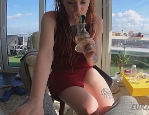 011822_ginger_tattoo_model_brille_gives_me_a_great_afternoon_blowjob_with_cum_on_her_tits