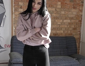 021918_casting_tiny_pale_teen_vera_jilling_herself_off_with_a_yellow_corn_dildo_in_a_window
