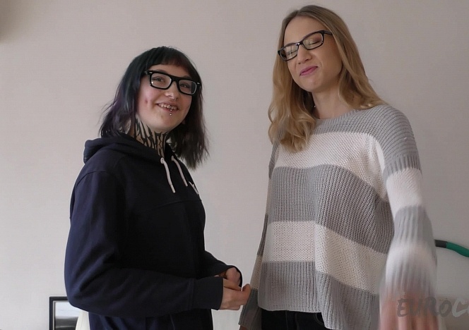 041721_hot_models_miss_pussycat_and_andy_teen_meet_for_the_first_time_and_taste_pussy_white_casting_couch