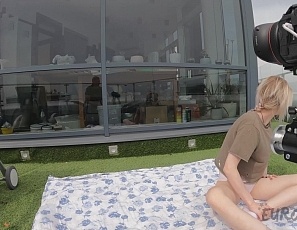 061224_rooftop_terrace_lesbians_sofie_and_ingrida_fuck_with_a_double_dildo_outdoors