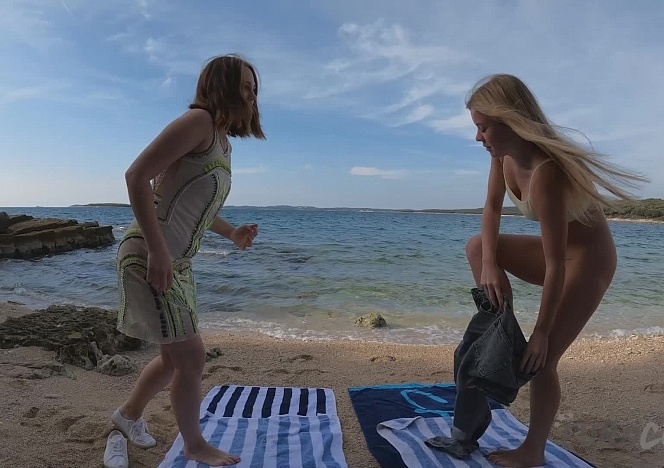 072324_nude_beach_yoga_with_kristina_and_mira