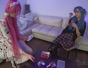 091925_hot_models_lily_angelic_and_poppy_play_strip_poker_between_the_scenes