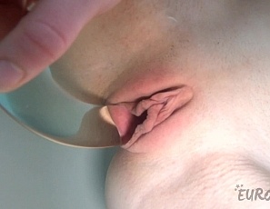100821_winter_underwater_jacuzzi_masturbating_with_teen_matty