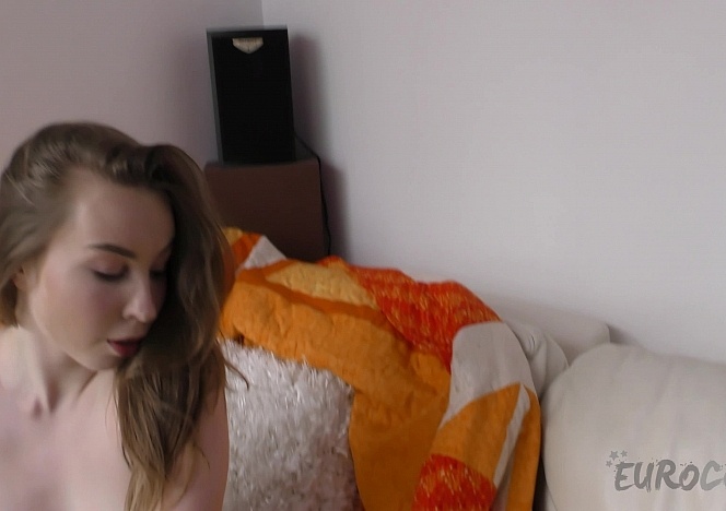 110520_hot_model_18yo_lika_makes_her_first_time_white_casting_couch_dildo_masturbation_video