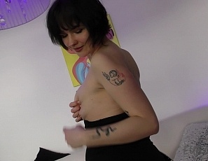 120922_big_boob_model_sofie_gives_us_a_sexy_striptease_dance_and_masturabates_with_hitachi_wand